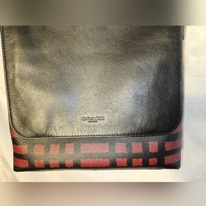 COACH CHARLES SMALL MESSENGER WITH WILD PLAID PRINT CRIMSON/BLACK PLAID